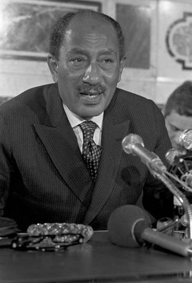 Official Visit Of Egyptian President Anwar El Sadat In Paris. In P- Old Photo 8