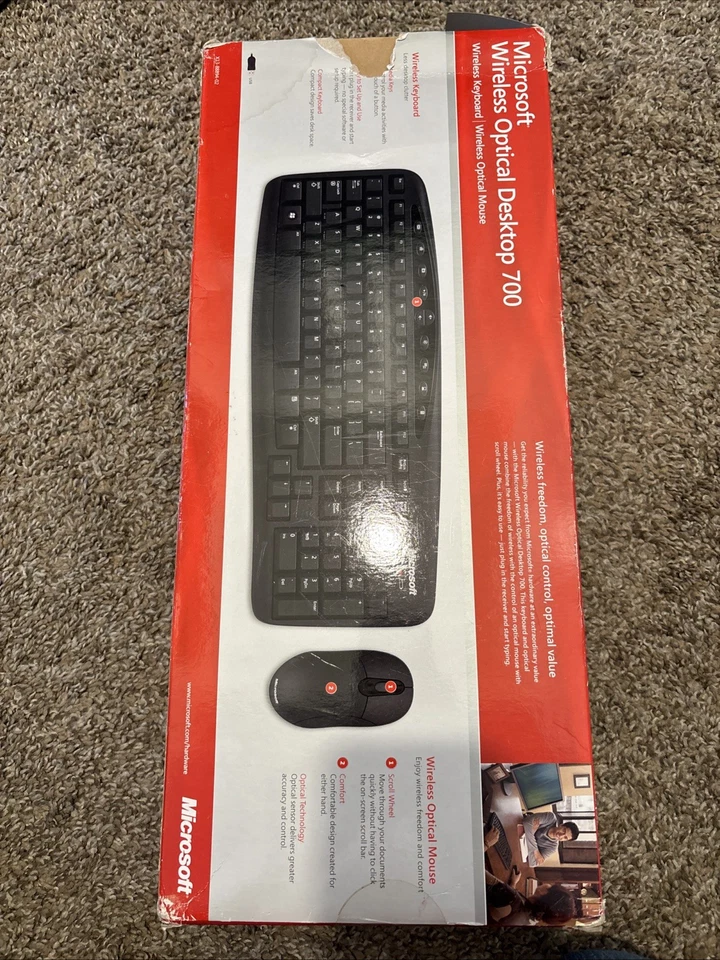 Microsoft M7A-00001 Wireless Optical Desktop 700 Wireless Keyboard & Mouse - Image 3 of 4