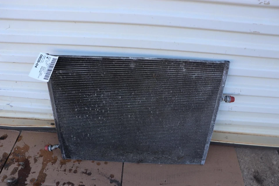 Radiador de refrigeração intercooler Mercedes S-Class S550 W222 fabricante de equipamento original 2014-2019 - Imagem 2 de 3