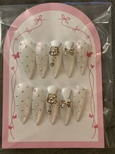 Reusable press on nails