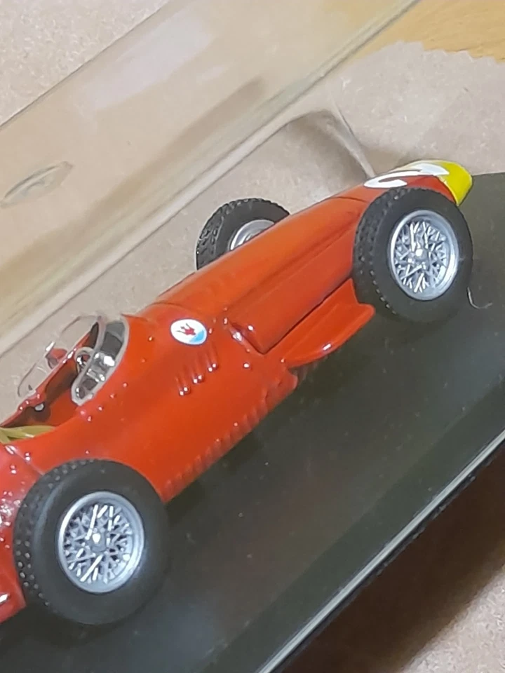MODELLINO FORMULA UNO MASERATI 250F 1957 1.43 - Immagine 3 di 4