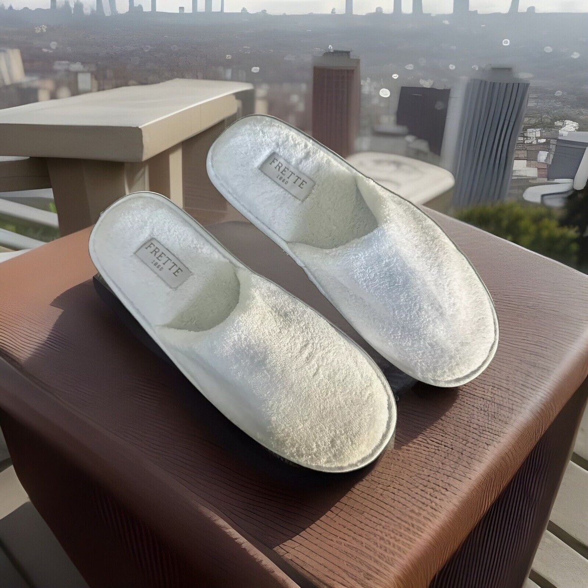 2x FRETTE 1860 Luxury Hotel Collection White Unisex Plush Slippers