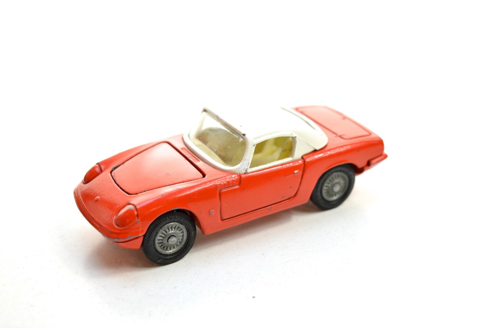 Corgi 319, Lotus Elan Hardtop - Free Price Guide & Review