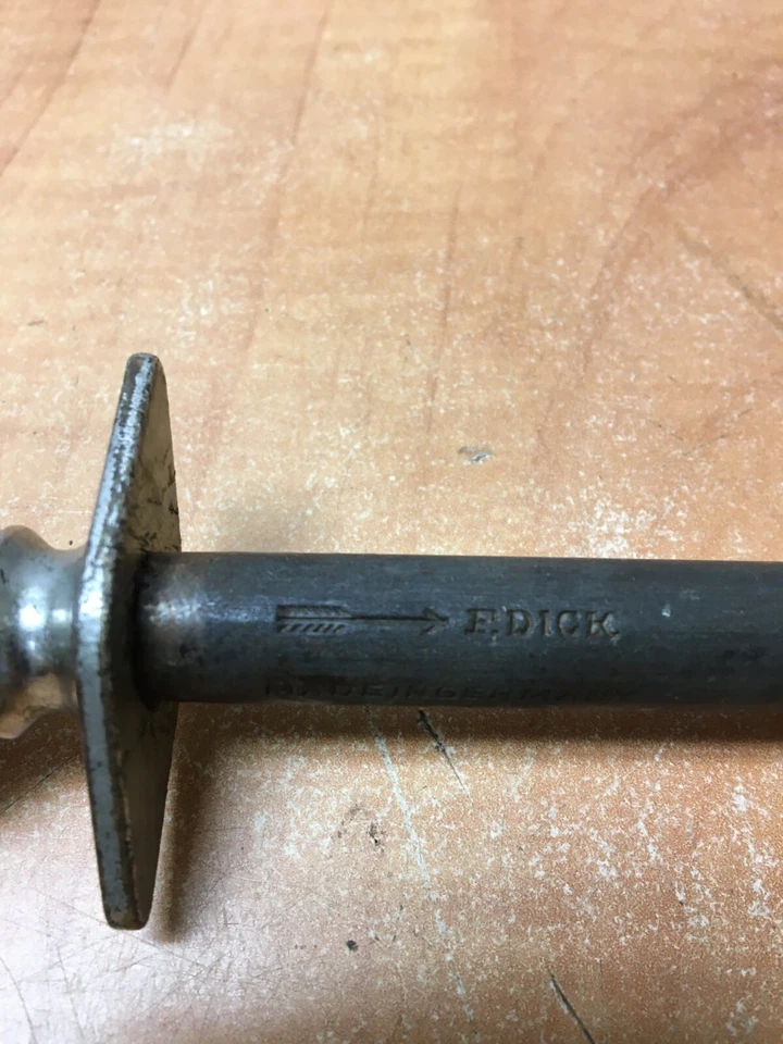 Vintage F. Dick 18” Sharpening Steel  Antler Handle (Arrow points to tip) - Image 4 of 4