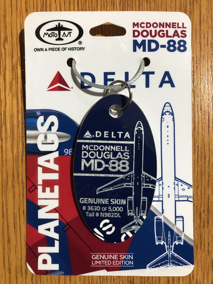 Delta MD-88 Blue With Lettering Mystery Tag, PlaneTag
