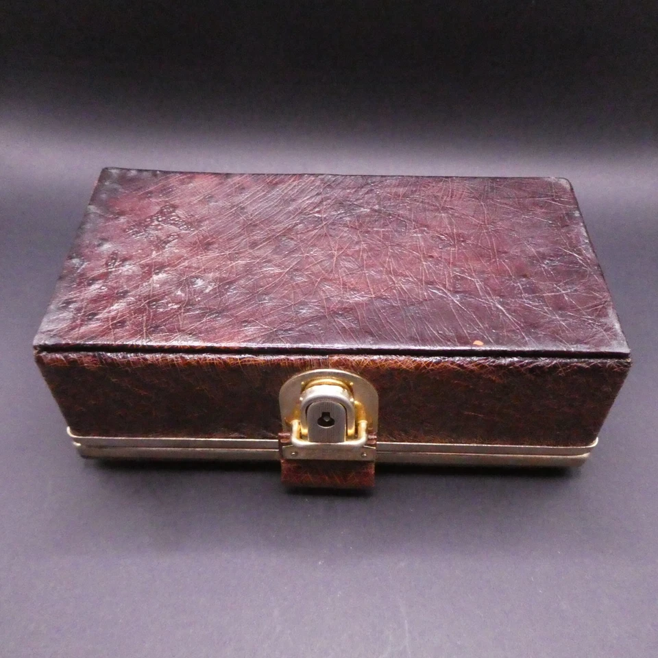 Mr Canoa Industria Argentina Red Velvet Lined Box Hand Tooled Leather/Ostrich  - Image 4 of 4
