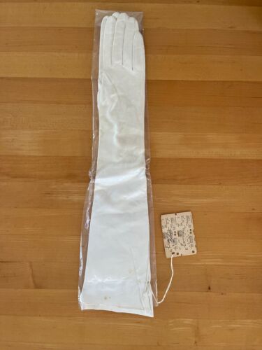 Vintage 1940s Unworn NWT Kidskin Opera Formal Gloves White 18" Size 6.5 6-1/2 - Picture 3 of 11