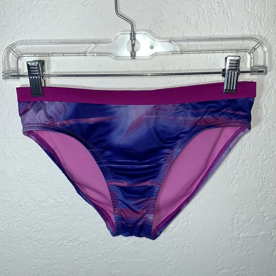 Under Armour Heatgear Fitted UPF 30 Two Piece Swim Suit Size Girls 12 - Image 2 of 4