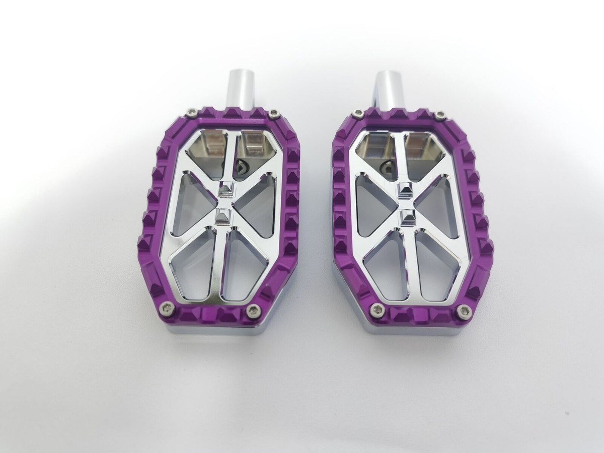 Passenger Footrest Foot Pegs For Harley Dyna Super Glide