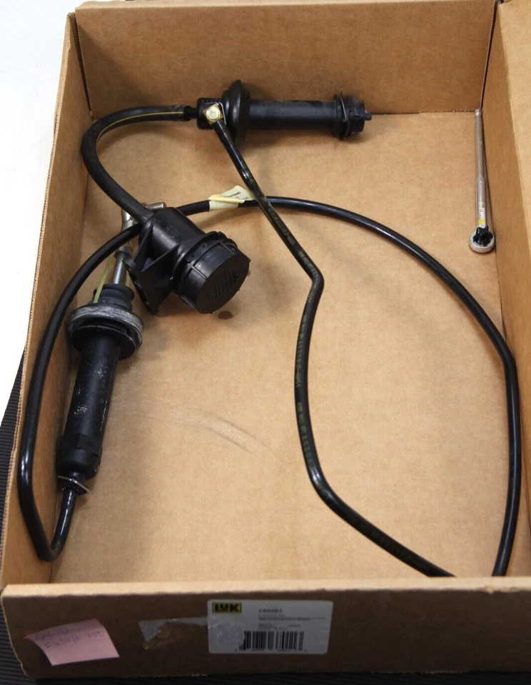 Conjunto precargado de cilindro maestro y esclavo de embrague LuK CRS051 NUEVO DE STOCK - 04-10 Ford F-650 F-750 Foto 3 de 3
