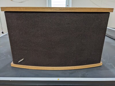 One Pair Bose 901 Series VI Speakers w Tulip Stand, w Bose