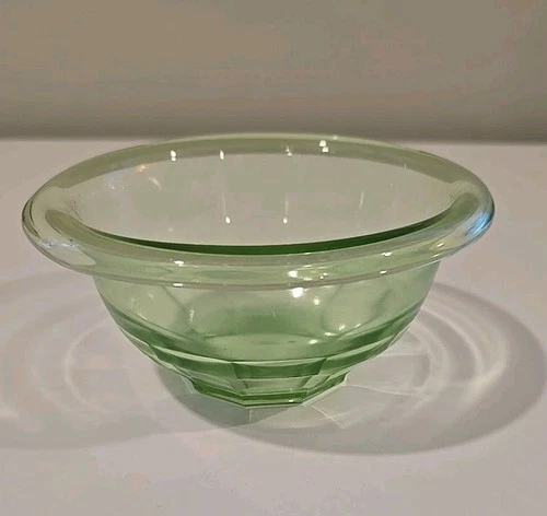 Vtg 1930s Hazel Atlas Rest Well Green Uranium Depression Glass Mixing Bowl