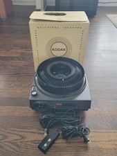Kodak 650H Slide Projector Bundle With Carousel Remoted - See Pictures Read