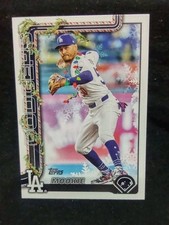 2025 Topps Holiday Mookie Betts #H52 Lights Necklace Variation SP Dodgers