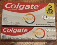 Colgate Total Clean Mint Toothpaste, 24 Hour antibacterial 5.1 Oz LOT OF 3 New