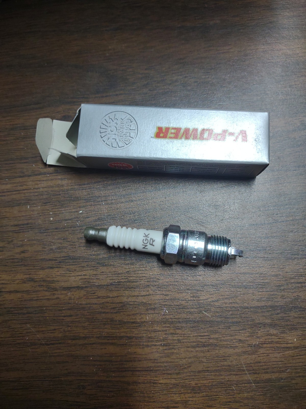 NGK 6630 NGK V-Power Spark Plug 1 Plug