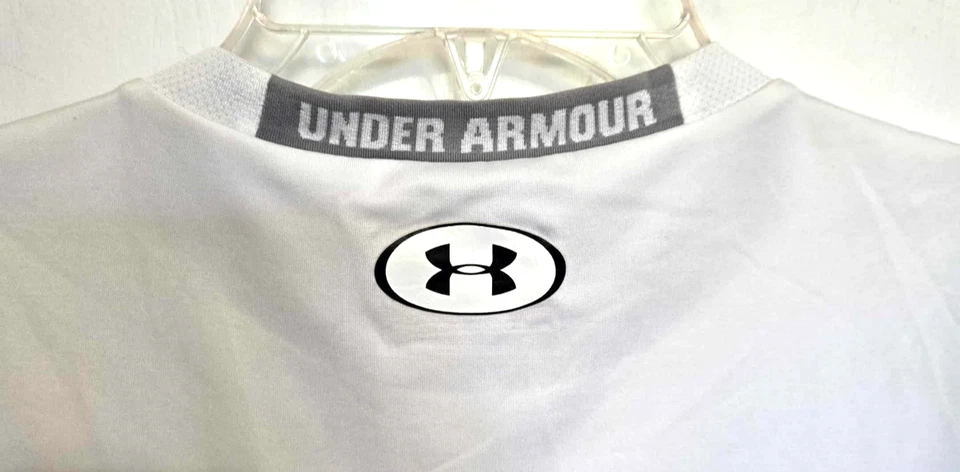 Equipamento térmico masculino Under Armour branco sem mangas tamanho de compressão. Grande A625 - Imagem 3 de 4