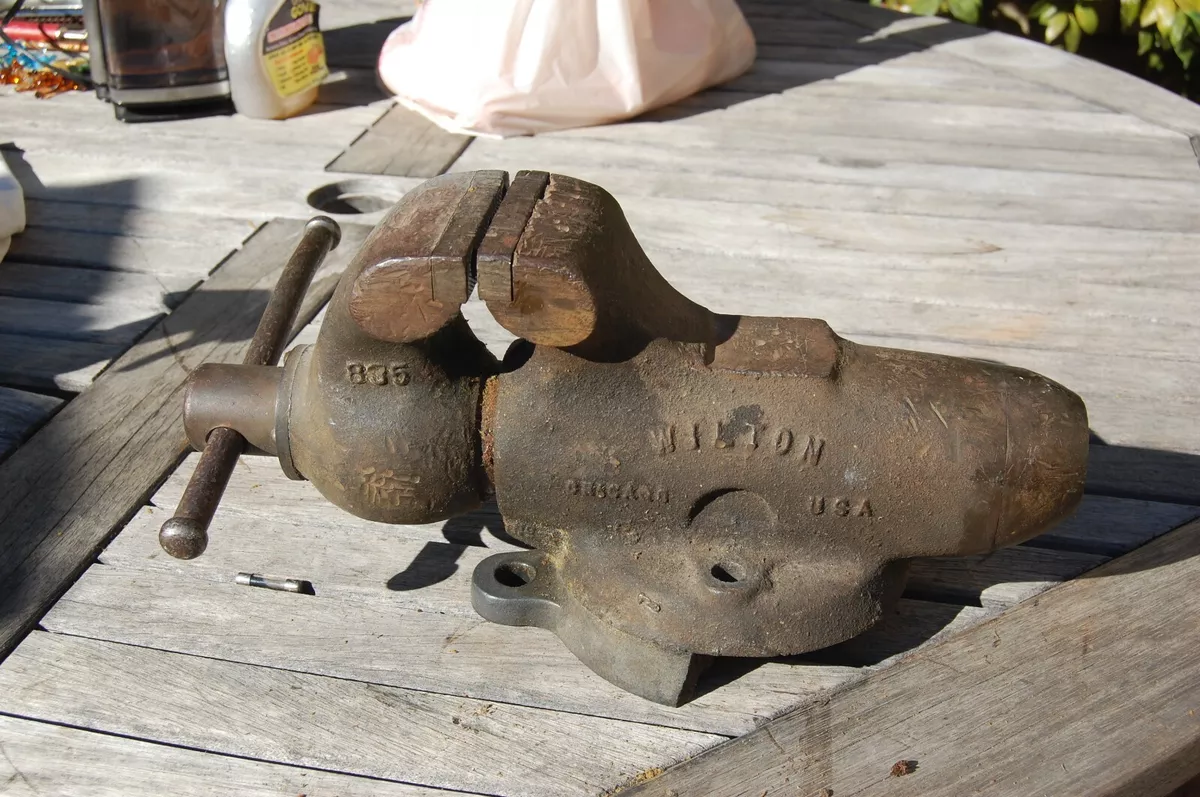VINTAGE 1946 WILTON 835 BULLET VISE 3 1 2