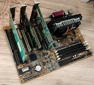 ABIT AB-BX6 Slot 1 Intel 440BX ISA Motherboard /w Pentium 2 CPU and RAM