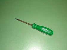 AmPro Tools Green Handle T10 Torx Driver Screwdriver