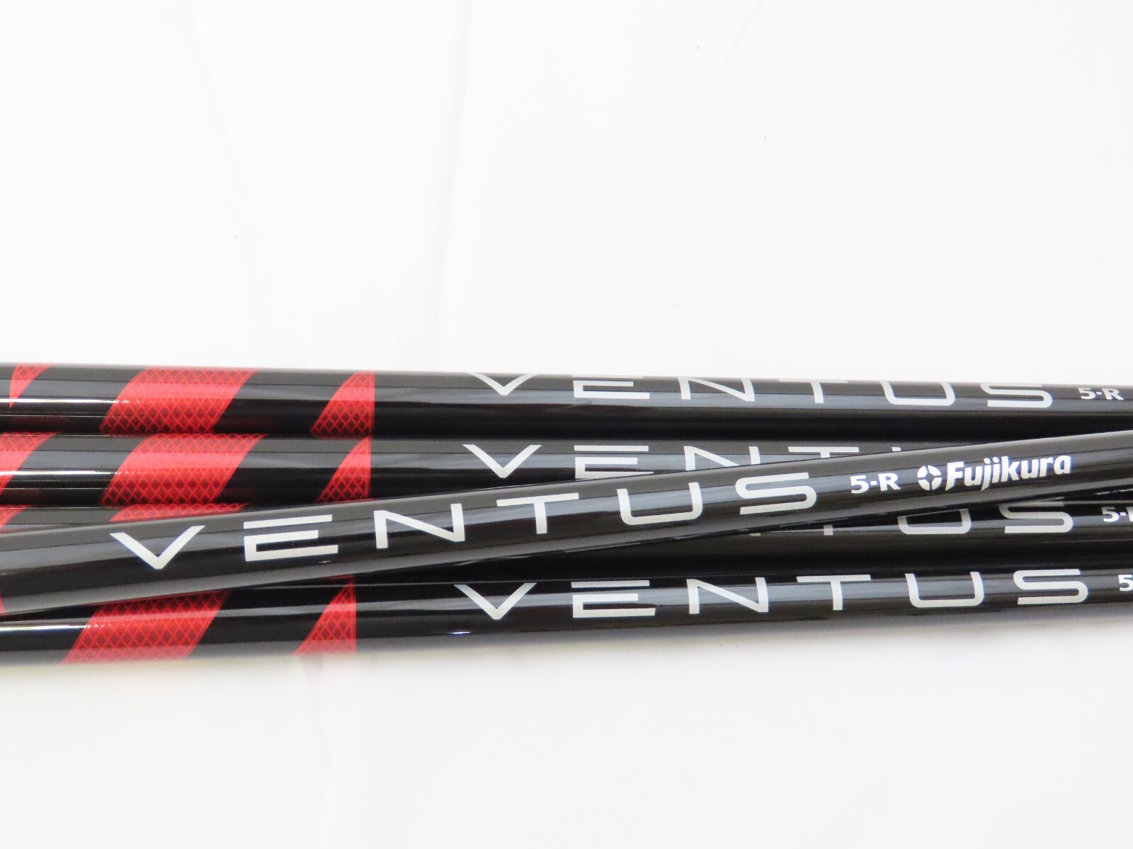 VENTUS 5‐R シャフト TaylorMade グリップ Fujikura Ventus Red 5 R-Flex Shaft + TaylorMade R1 Driver