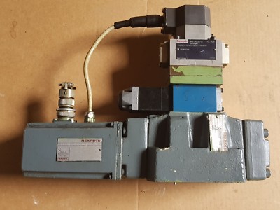 Rexroth Ventil 4WRDE 16 V000-30/10L2Z9M-337+4WS2EM10-45/10B2ET315K8DM