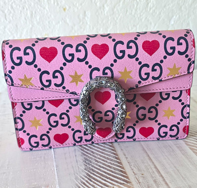 Limited edition Valentines calfskin gucci bag, decorated with g g monogram.