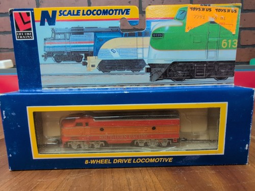 Locomotora realista escala N Southern Pacific N F7 8 ruedas motrices S.P. #7748 NOS | Zustand: New