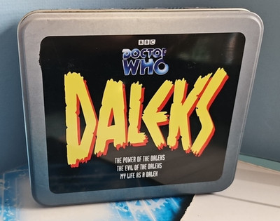 Doctor Who. Daleks. Audio Adventure Konvolut, Sammler Blechkoffer.