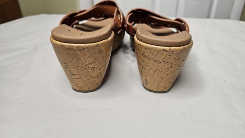 Skechers Cali Luxe bequeme Damen-Slipper Schaumstoff Kork Keilabsatz braun 8 neu ohne Etikett - Bild 5 von 8