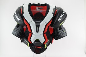 Bauer Vapor Hyperlite Shoulder Pads Intermediate Size Large (0205-8251)