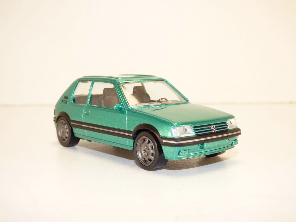 PEUGEOT 205 GTi GRIFFE 1/43 Jet Car