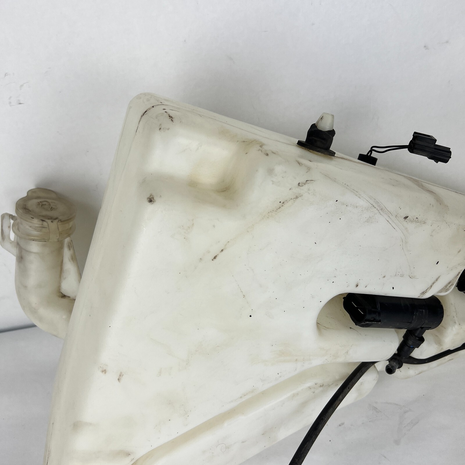 2000 2001 2002 Rolls-Royce Silver Seraph Washer Fluid Tank Reservoir PM33801PA