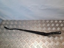 NISSAN ALMERA TINO V10 Scheibenwischer vorne 2.20 Diesel 84kw 2002 25128115