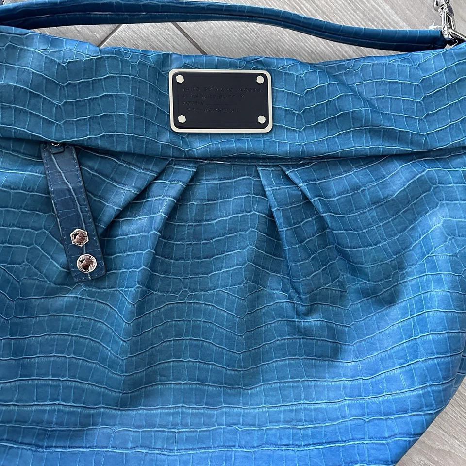 Bolso Hobo Marc By Marc Jacobs Azul Verde Cocodrilo Repujado Tela Recubierta Foto 3 de 4