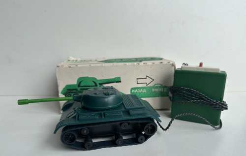 Vintage collectible toy USSR Tank metal and plastic (200)
