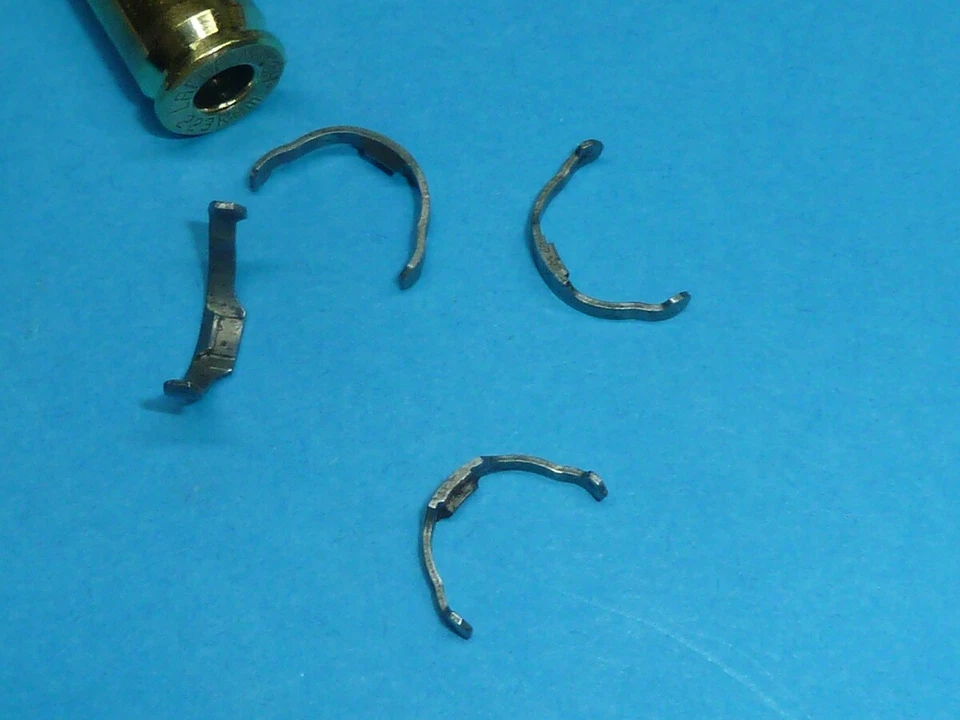 1 (one) NEW Remington 7 or 700 rivetless snap in extractor 223 Rem. bolt face - Image 2 of 4