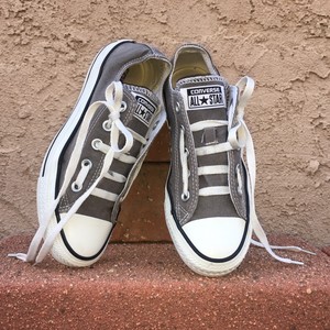 girls gray converse
