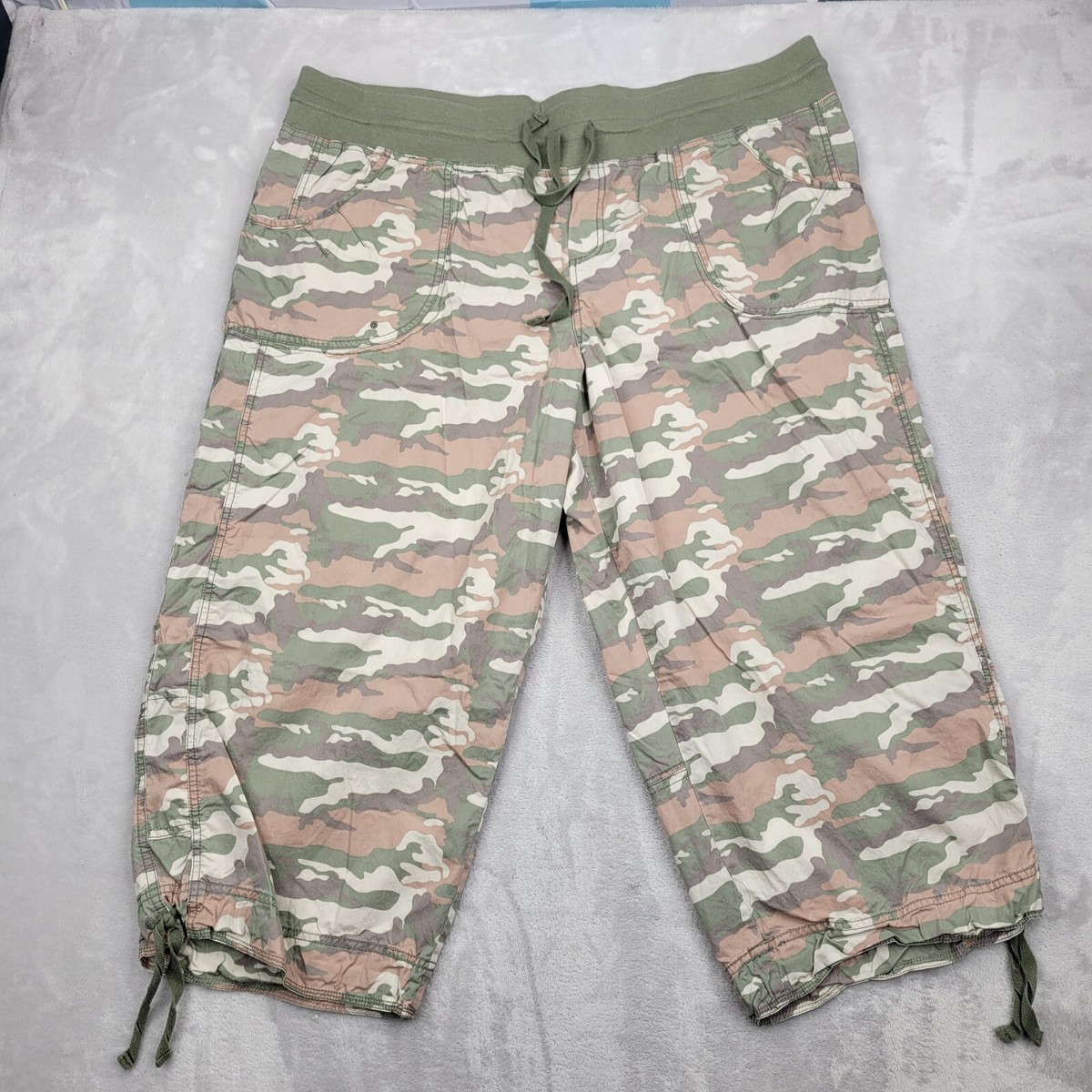 Mossimo Pants Womens 26W Camo Baggy Parachute Capri Tie
