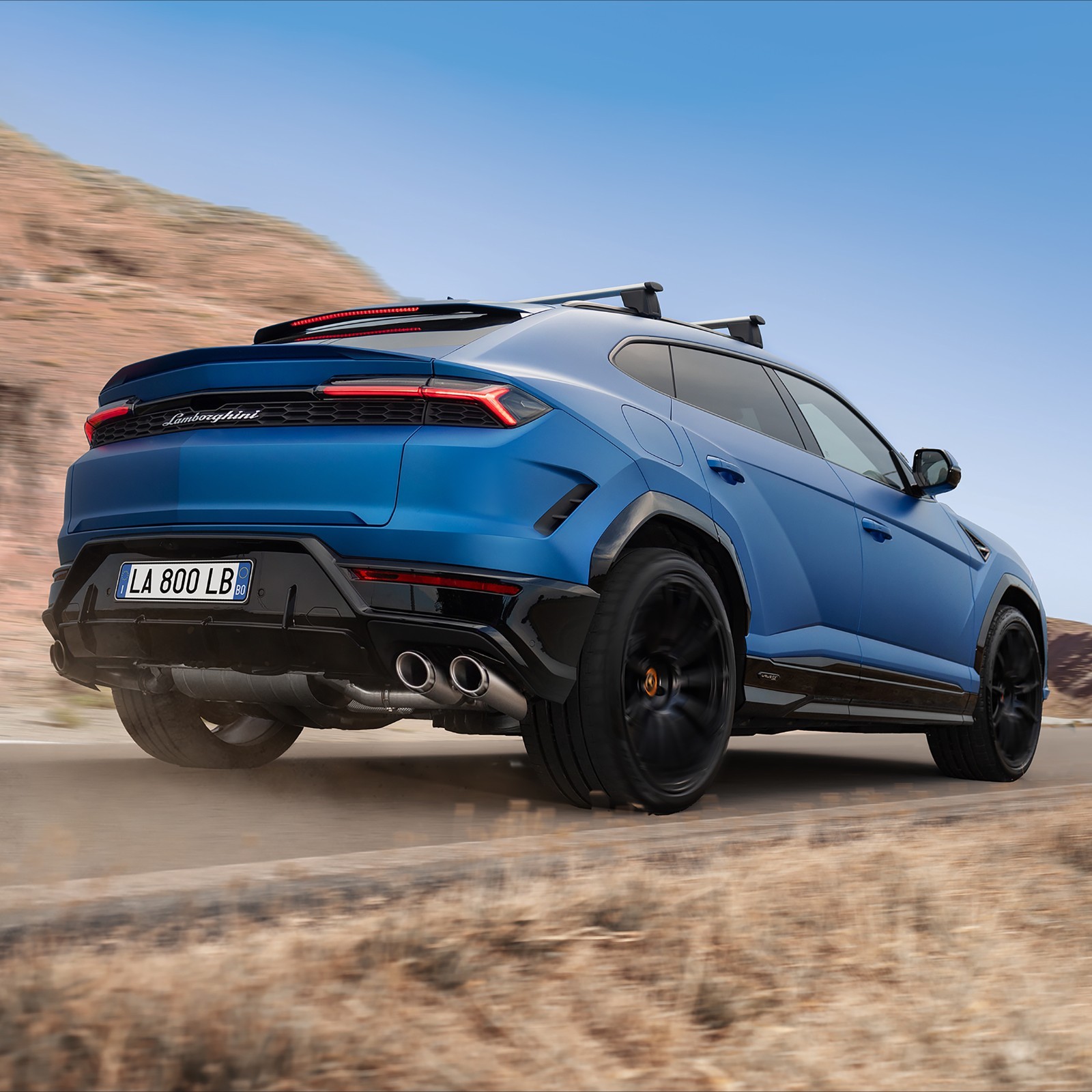 Lamborghini Urus SE Titanium Exhaust by Akrapovic