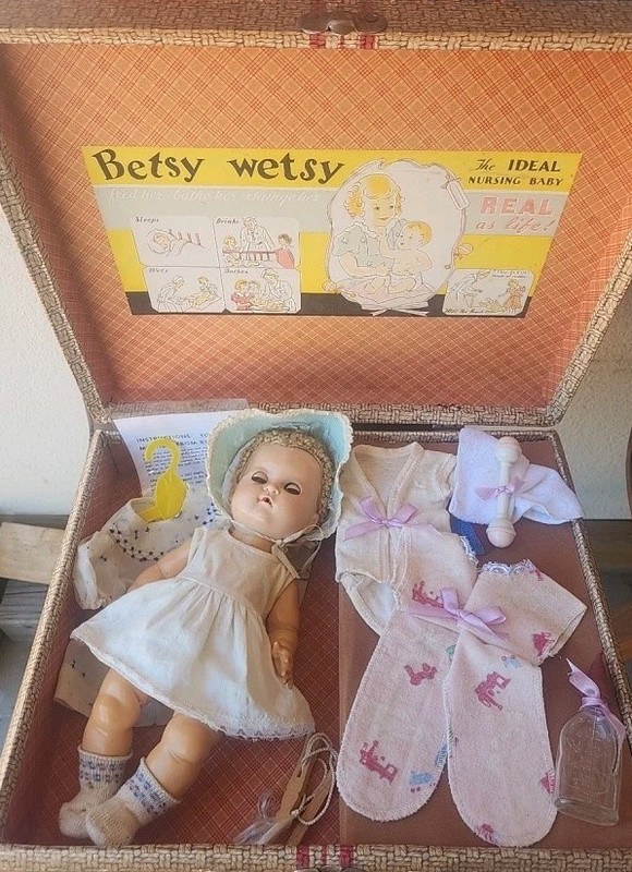Vintage 1950s Ideal Betsy Wetsy Doll w/ Trunk Case Layette
