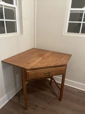 Corner Computer Desk Brown, Laptop Writing Table with Drawer and Shelves