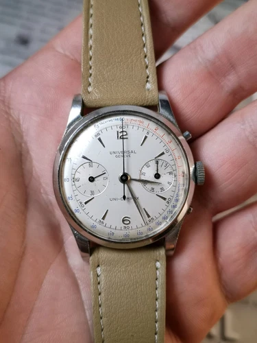 Vintage Universal Geneve Chronograph.Uni-Compax spillini case 35 Mm  Ref.22492