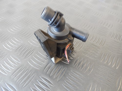 Wasserpumpe Zusatzpumpe Pumpe 9230233 BMW E70 X5 M E71 X6 #102