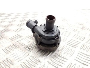 VW PASSAT B8 3G2 Zirkulationswassermotor 5Q0121093BQ 5Q0965567J 2.00 34725423