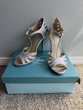 Blue by Betsey Johnson Silver Glitter Bridal High Heels Size 7