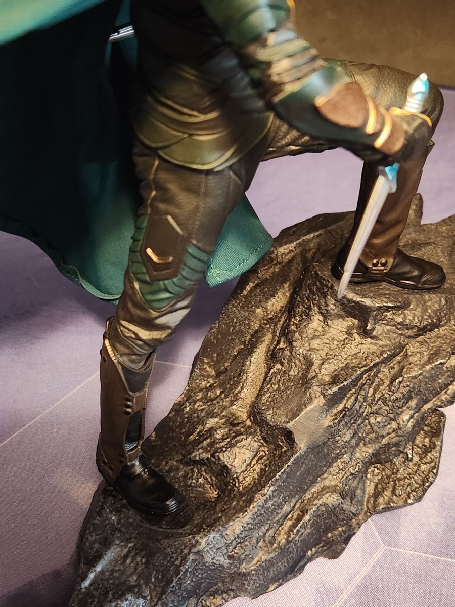 Iron Studios Marvel Thor Ragnarok Loki Art Scale 1/10 Statue | eBay