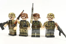 WW2 set of 4 German pea Dot camo toy soldiers