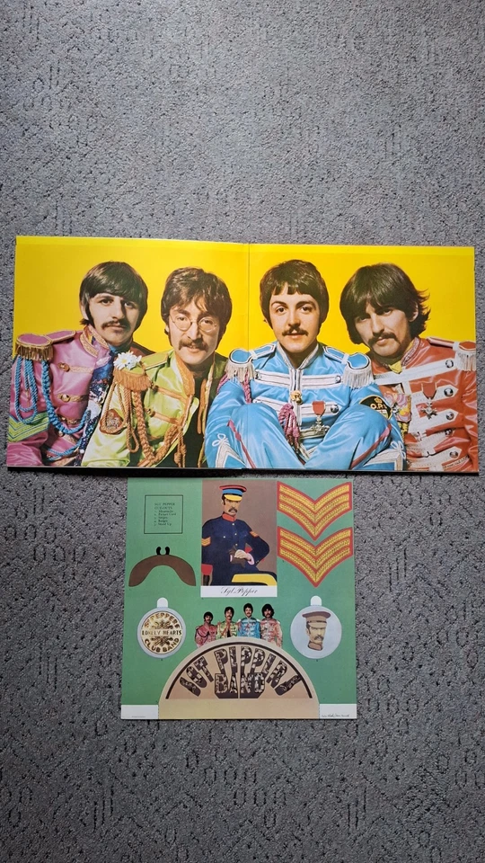 The Beatles Sgt. Pepper's Lonely Hearts Club Band · Lp, Foto 2 von 2