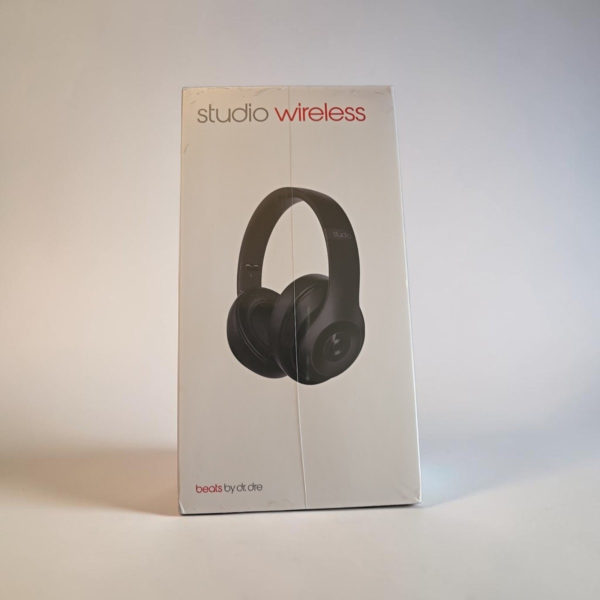 Beats by Dr. Dre Studio 2.0 Wireless Over the Ear Headphones